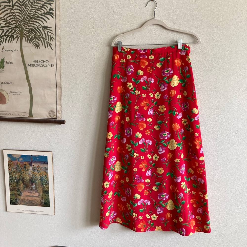Vibrant Vintage Red Floral Skirt